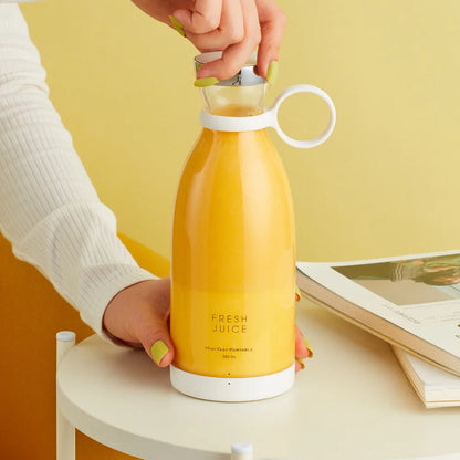 portable natural juice blender white with orange juice